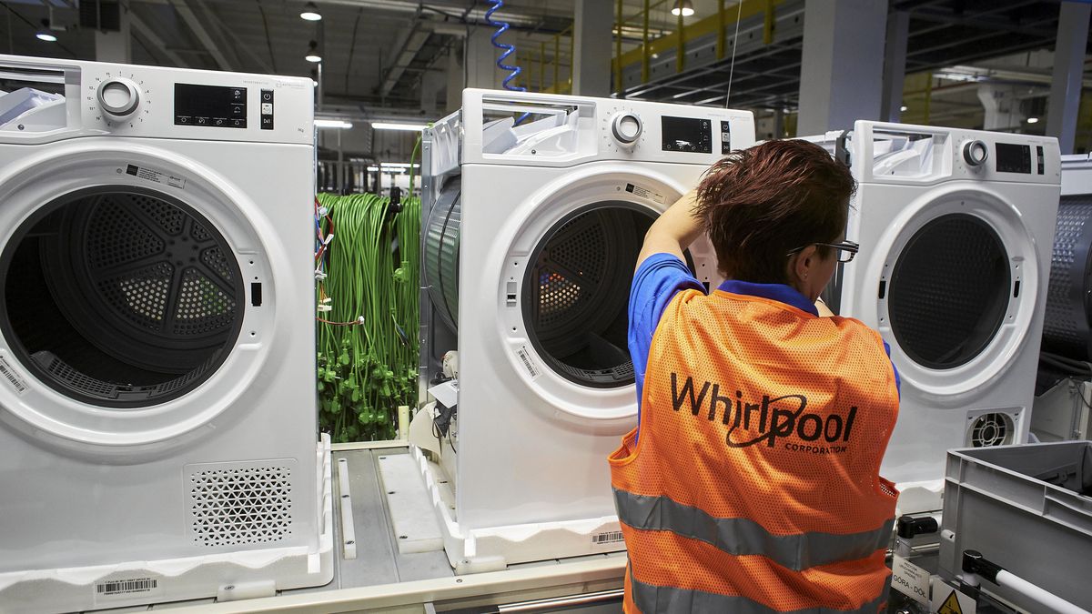 Otwarcie fabyki suszarek Whirlpool
06.12.2018 Lodz . Otwarcie fabryki suszarek Whirlpool .
Fot. Marcin Stepien / Agencja Wyborcza.pl
Fot. Marcin Stepien / Agencja Wyborcza.pl
whirpool, fabryka, suszarki, /FR/