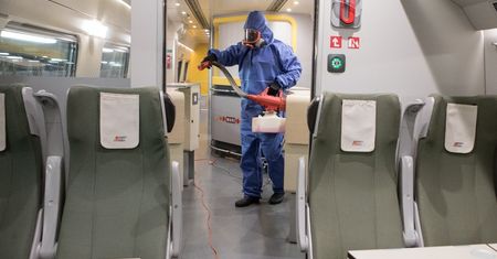 Koronawirus w Polsce. Podróżowałeś pociągiem do Kołobrzegu? Sanepid szuka pasażerów Pendolino