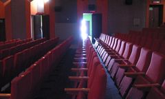 Warszawa. Wkrótce otworzą się stołeczne kina. Znamy daty