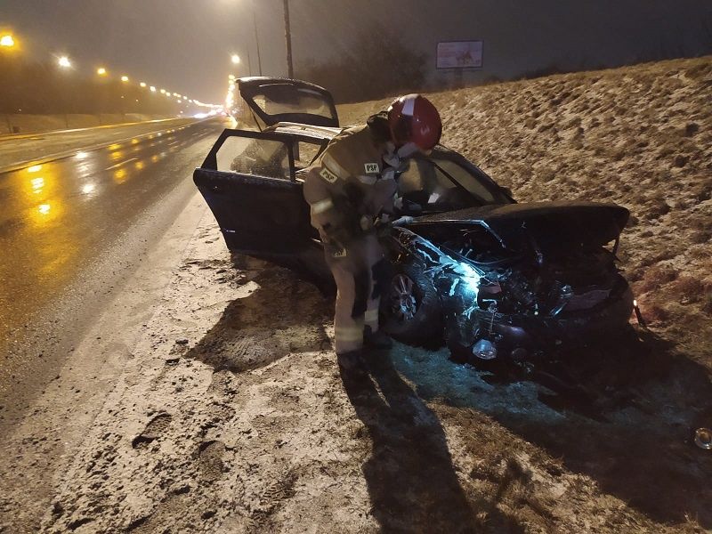 Rozbite audi sprawcy wypadku na al. Witosa