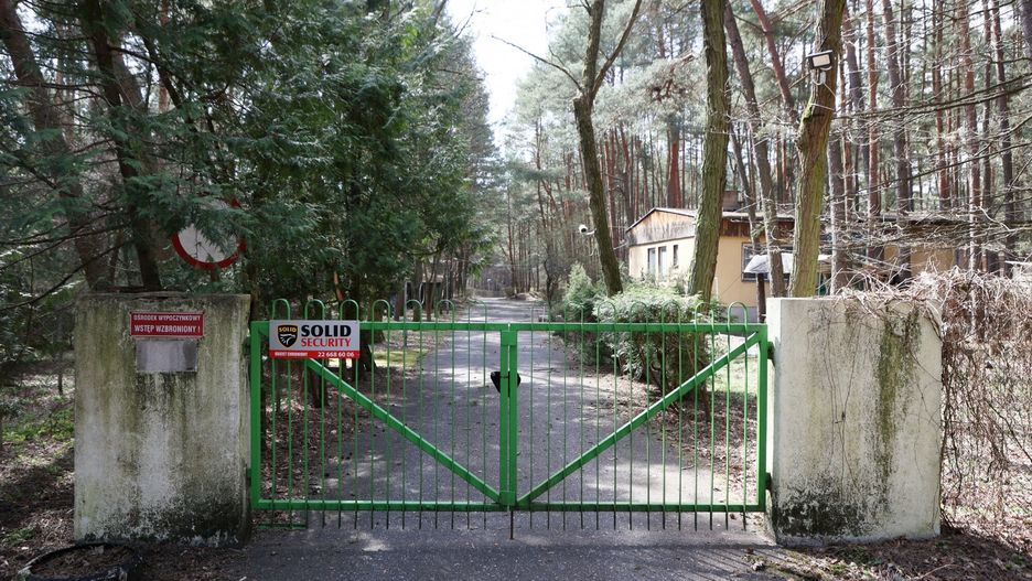 O?rodek Wypoczynkowy Ambasady Rosji SkubiankaFot. Mateusz Grochocki/East News, Skubianka k. Warszawy, 13.04.2022. Osrodek Wypoczynkowy Ambasady Rosji Skubianka nad Zegrzem.Mateusz Grochocki