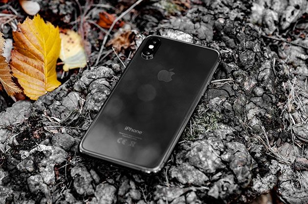 iPhone XS - czarny