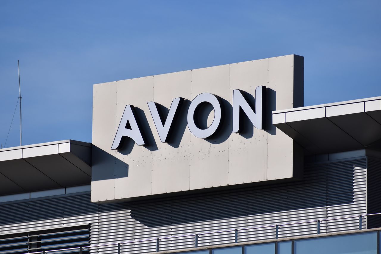 War in Ukraine. Avon is still actively operating in Russia.