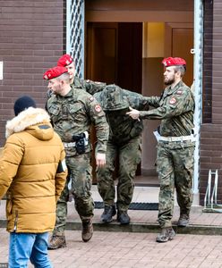 Żołnierz strzelał do auta. Biegli: był niepoczytalny