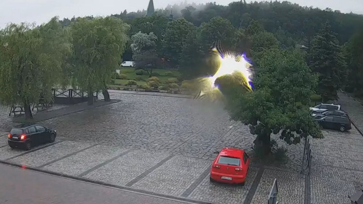 Taki obraz zarejestrowała kamerka, umieszczona na budynku Izby Muzealnej. 