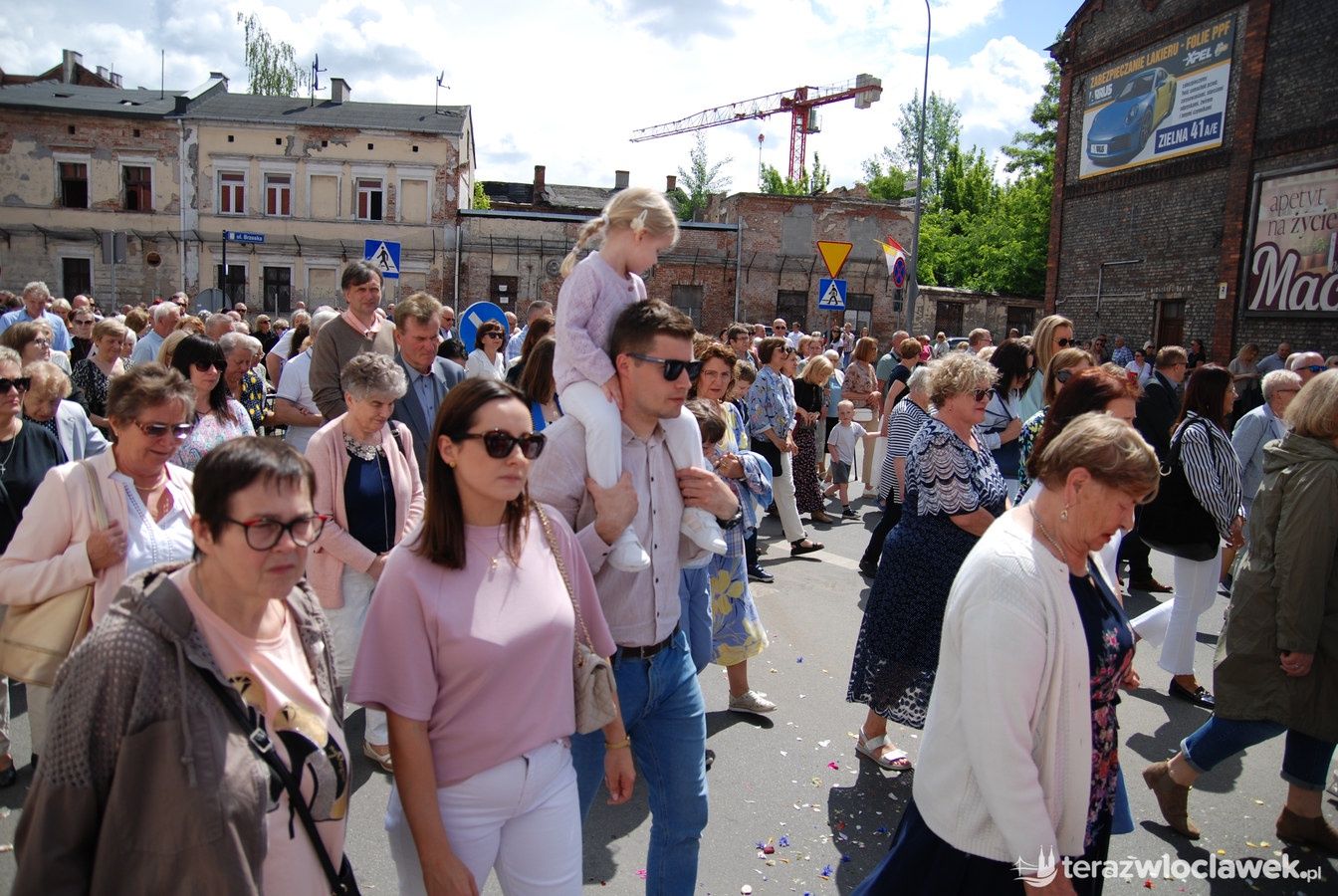 Miejska procesja Bożego Ciała przeszła ulicami Włocławka