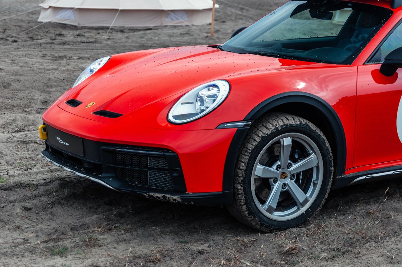 Porsche 911 Dakar RED58 Special