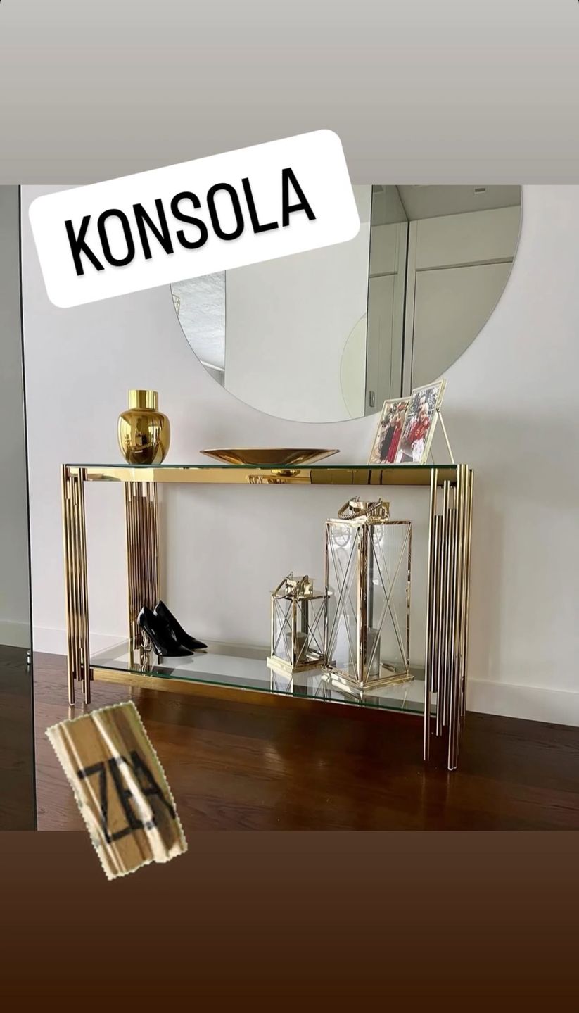 Julia von Stein wyprzedaje meble i sprzęty