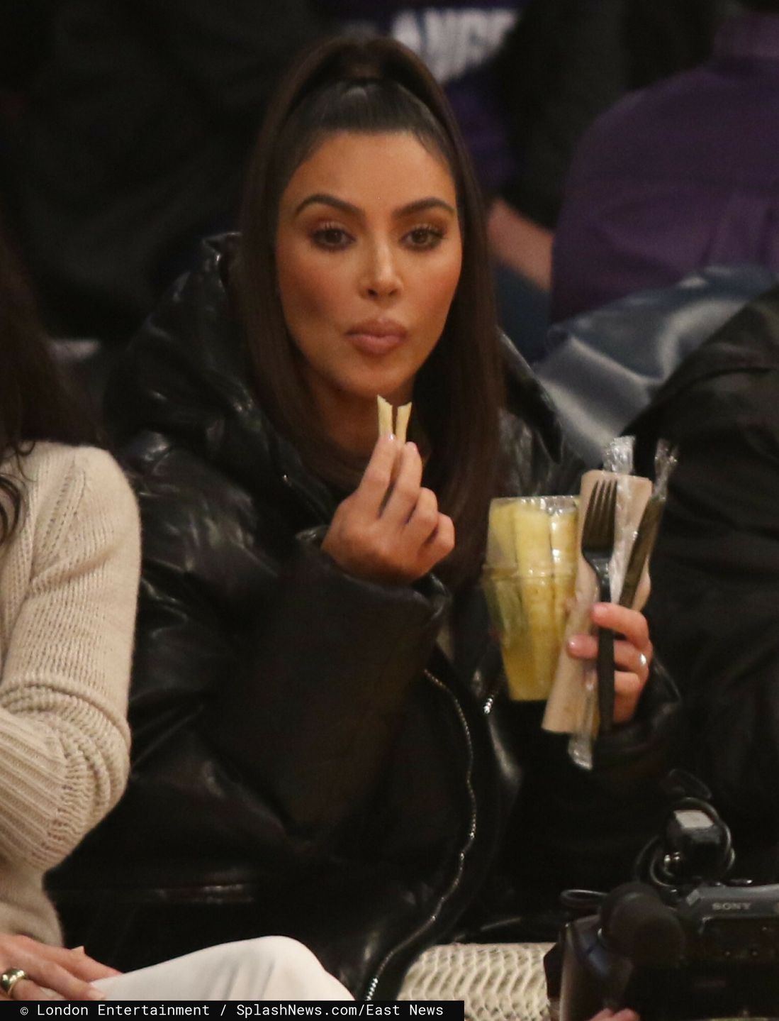 Kanye West twierdzi, że Kim Kardashian zabrania mu ODWIEDZAĆ DZIECI! Celebrytka jest wściekła...