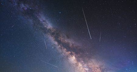 Noc spadających gwiazd. Czeka nas deszcz meteorów