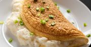 Jak zrobić puszysty omlet bez mąki? Ten trik znają najlepsze gospodynie