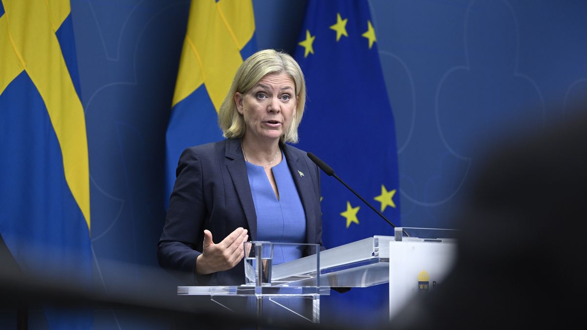 Sweden's Prime Minister Magdalena Andersson gives a news conference in Stockholm, Sweden, 14 September 2022. Andersson said she will resign, as final election results are near. Sweden held general elections on 11 September. EPA/JESSICA GOW SWEDEN OUT Dostawca: PAP/EPA.