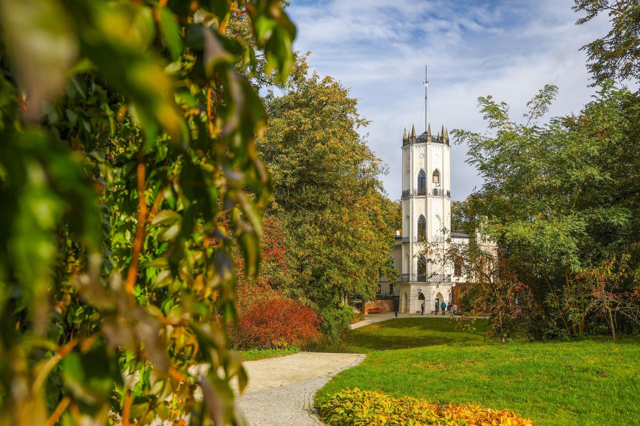 Neogotycki zameczek. Początkowo Muzeum zajmowało jedynie neogotycki zameczek z 1 poł. XIX w. 