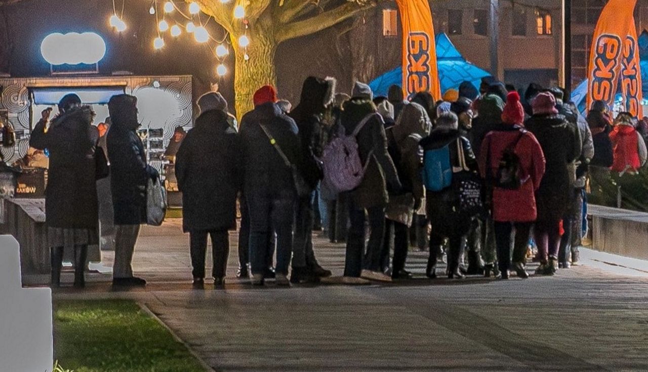 Rozdawali darmowego karpia. Ogromna kolejka. Będą kolejne akcje