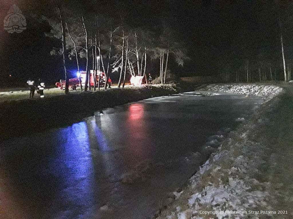 Celigów. Wpadł do stawu. Nie udało się go uratować