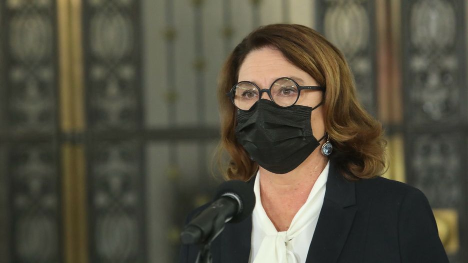 Asystent Kidawy-Błońskiej naciągał ludzi. "Czuję się oszukana"