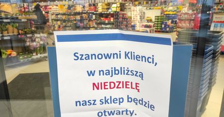 Handel w niedzielę dzieli Polaków. Oto wyniki najnowszego badania