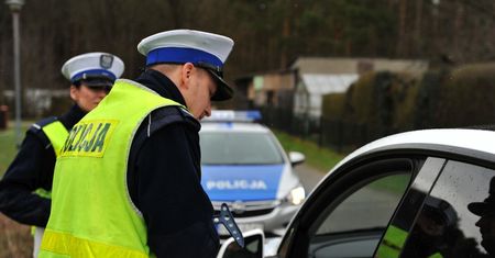 "My czuwamy". Policja zwraca się do kierowców