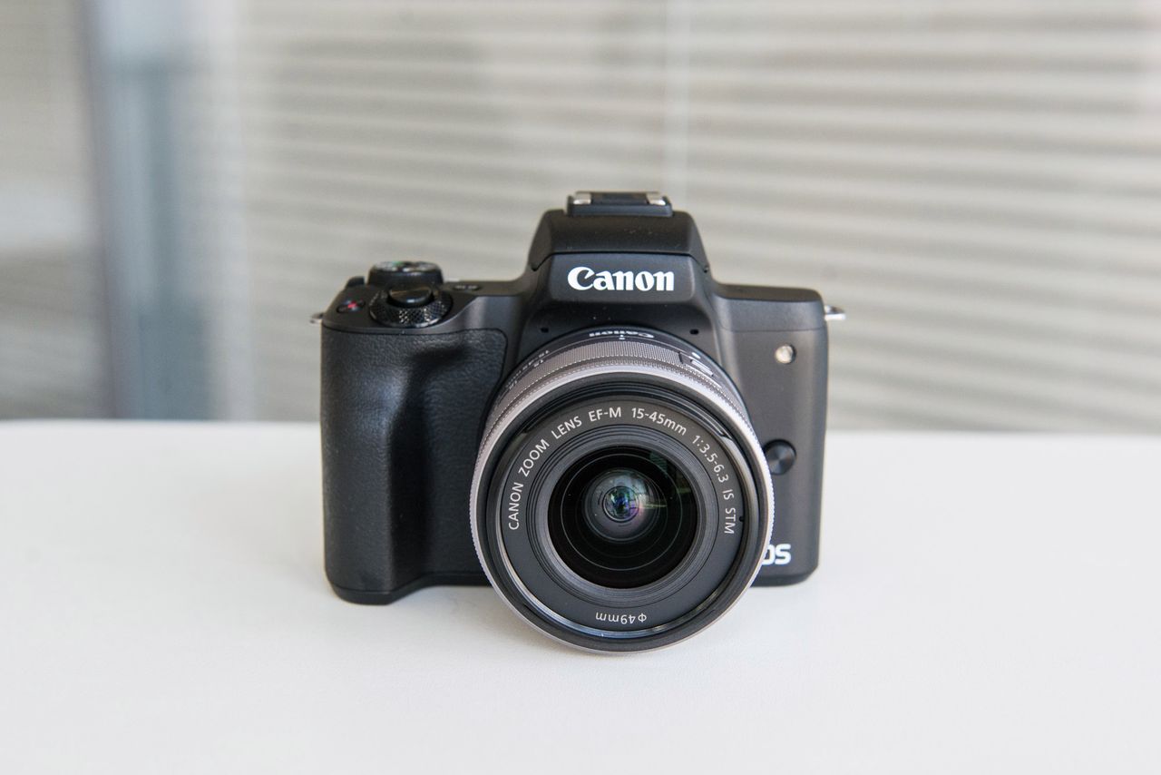 Canon EOS M50