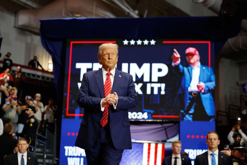 Trump's rally remarks fuel controversy over media and safety