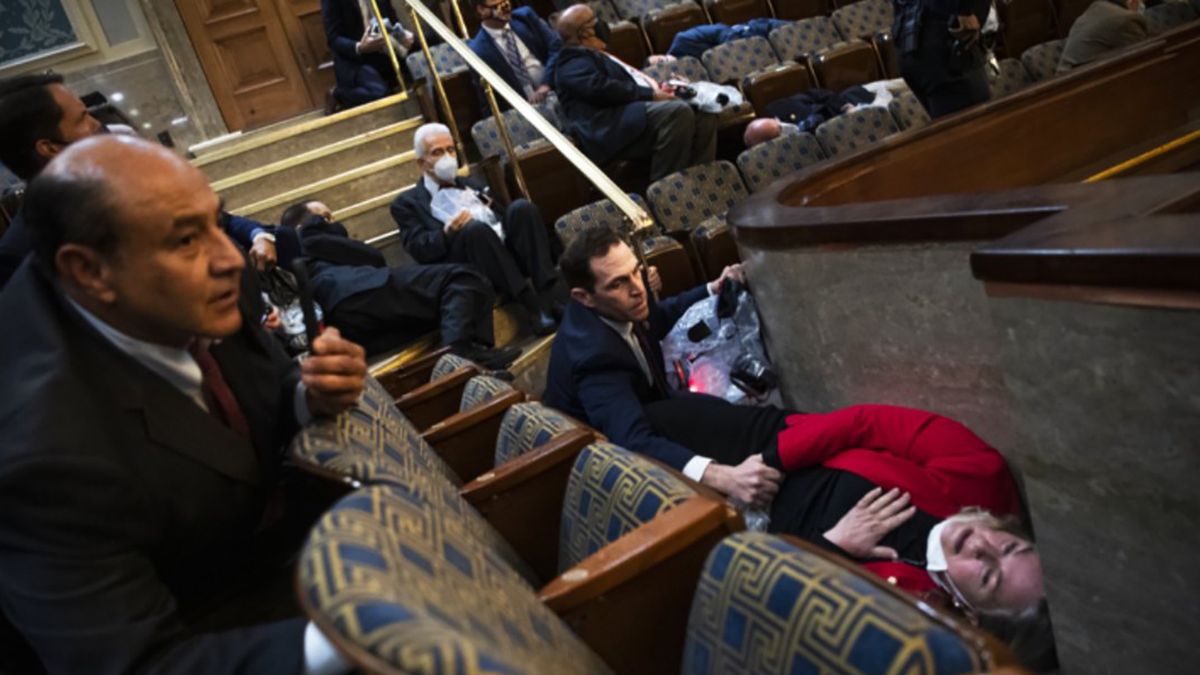 W zamieszkach w Waszyntonie zmarły cztery osoby