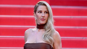 Ellie Goulding pozuje TOPLESS i chwali się umięśnioną sylwetką