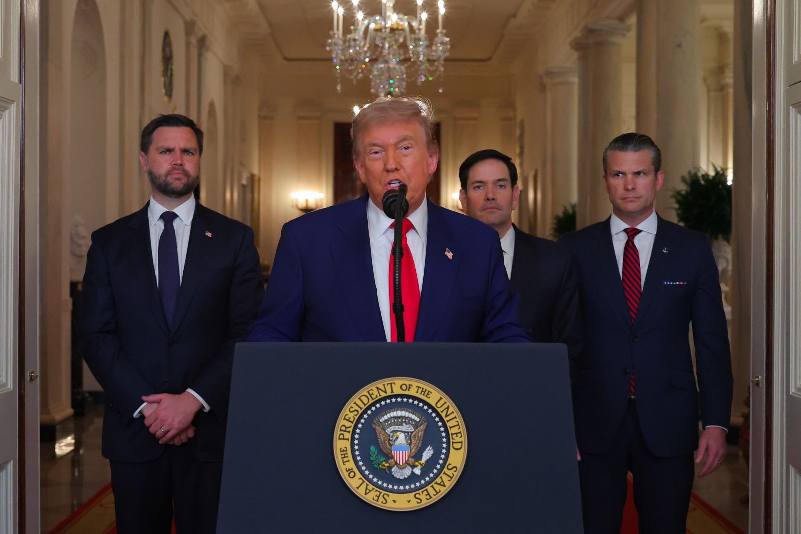US President Donald Trump delivers an address to the nation at the White House in Washington, following U.S. strikes on Iran's nuclear facilities.
epa12190378 US President Donald Trump (2-L) with US Secretary of Defense Pete Hegseth (R), US Vice President JD Vance (L) and US Secretary of State Marco Rubio (2-R) delivers an address to the nation following US strikes on Iran's nuclear facilities, at the White House in Washington, DC, USA, 21 June 2025.  EPA/Carlos Barria / POOL 
Dostawca: PAP/EPA.
Carlos Barria / POOL
strikes, nuclear, Israel, Iran