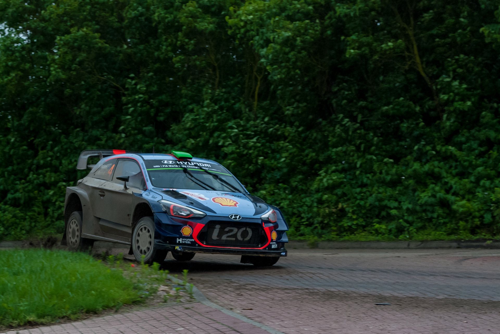Paddon na ostatnim odcinku specjalnym