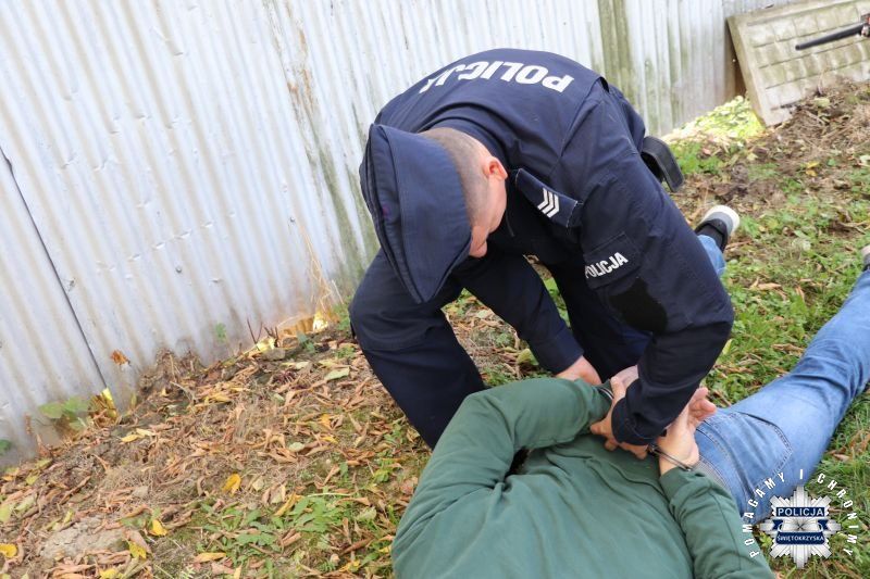 Opatowscy policjanci sprawdzili procedury podczas ćwiczeń kompleksowych „Silos 2026”
