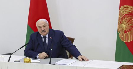 Pogratulował Łukaszence. "Nie ma większego zaszczytu"