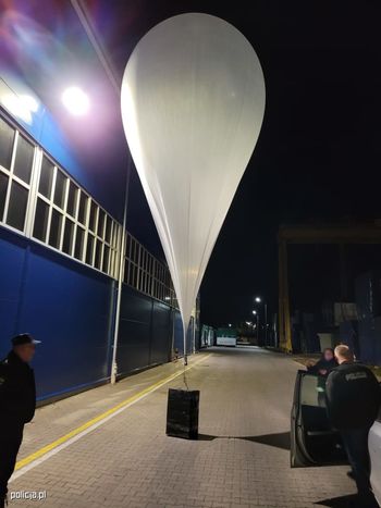 Gmina Szudziałowo: Papierosy spuszczane na balonach. Policja udaremniła nietypowy przemyt z Białorusi
