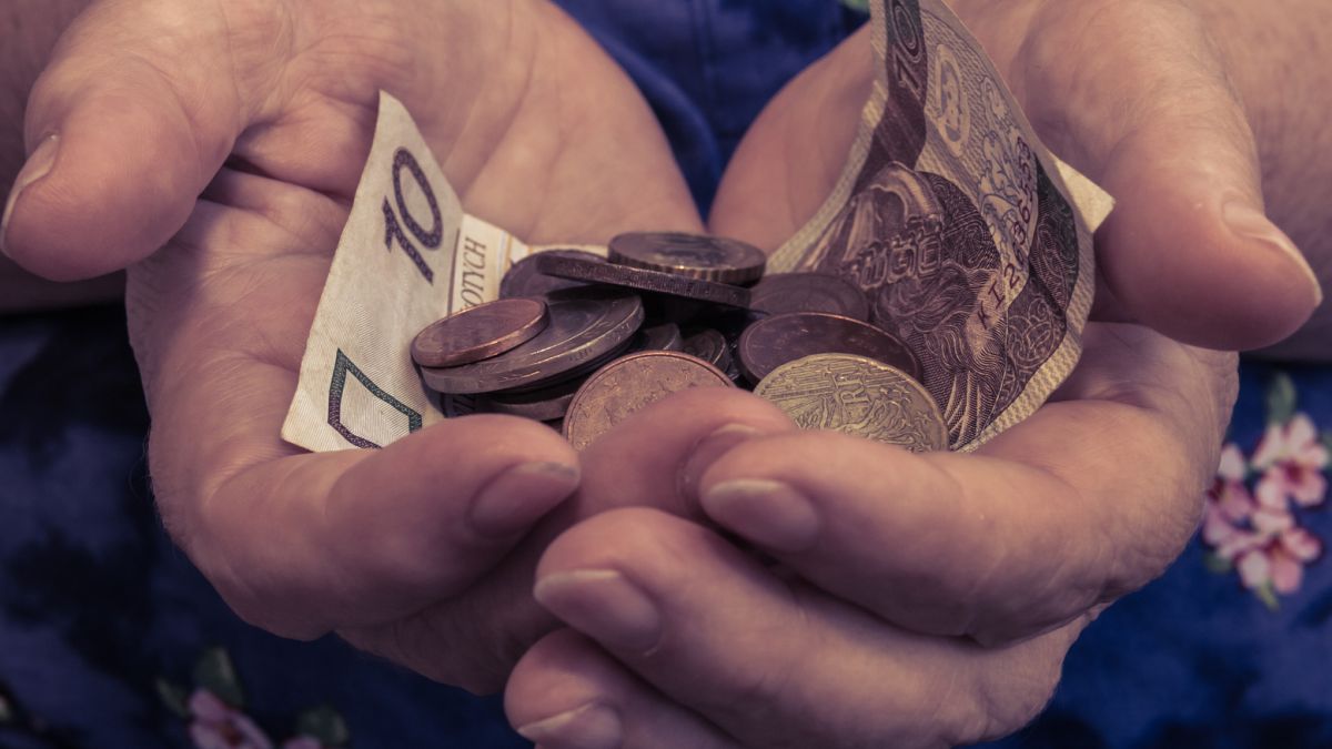 Ojciec zmuszał dzieci do żebrania