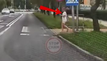 Miała czerwone. Dziewczynka nagrana. Komentarz zbędny