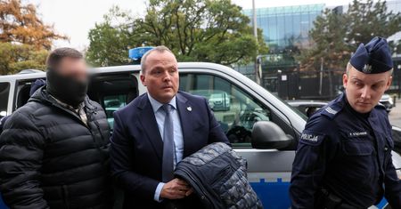 Porażka byłego szefa ABW. Zatrzymanie i doprowadzenie na komisję ds. Pegasusa "zasadne i legalne"