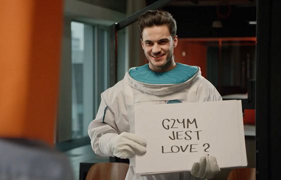 „What is Love” - UPC odpowiada na prześmiewczy spot Orange (wideo)