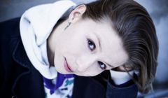 Anna Kowalczyk przeniosła się z felietonami z Polki.pl do WysokieObcasy.pl