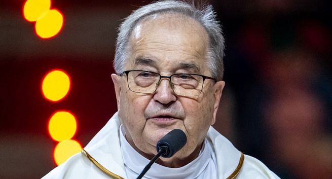 Szymon Hołownia zlecił kontrolę u o. Rydzyka. CWMP oburzone, pisze o powielaniu metod komunistów