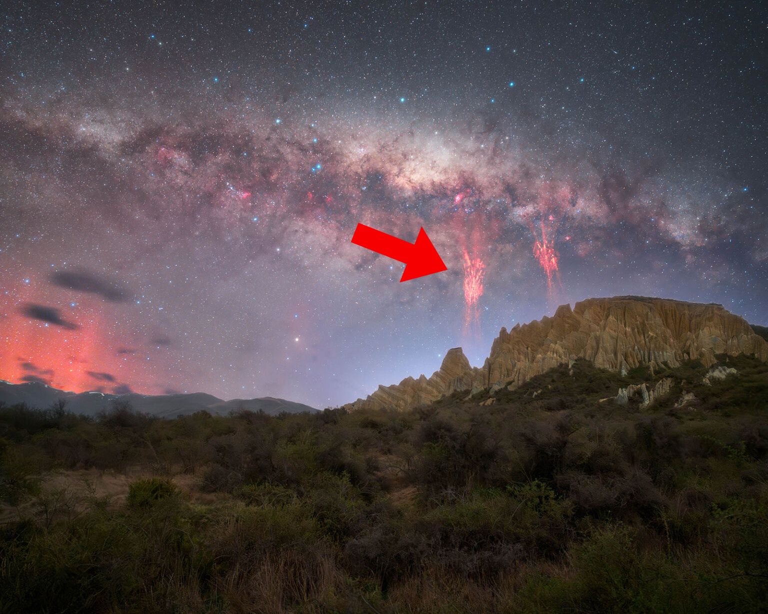Rzadkie zjawisko na niebie. Udało mu się je sfotografować