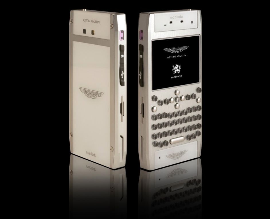 Mobiado Grand 350 Aston Martin - telefon dla najbogatszych miłośników motoryzacji 2