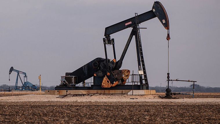 Reuters: Kraje OPEC+ rozważą dalsze zwiększenie wydobycia ropy