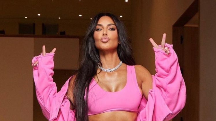 Kim Kardashian szczyci się nieskazitelną cerą