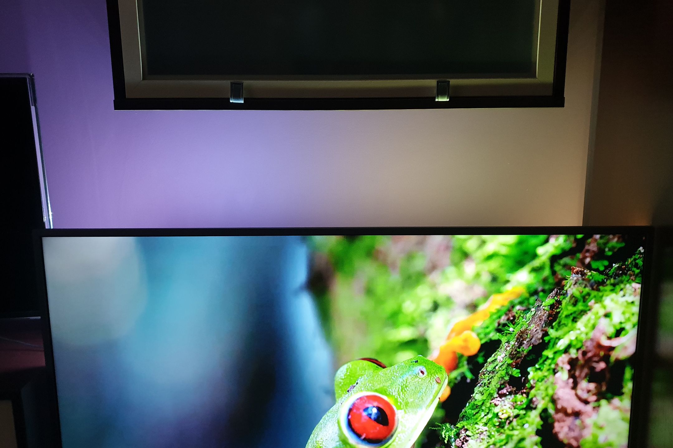 Philips 55PUS7303 – test dużego telewizora z efektownym Ambilight i Android TV 6