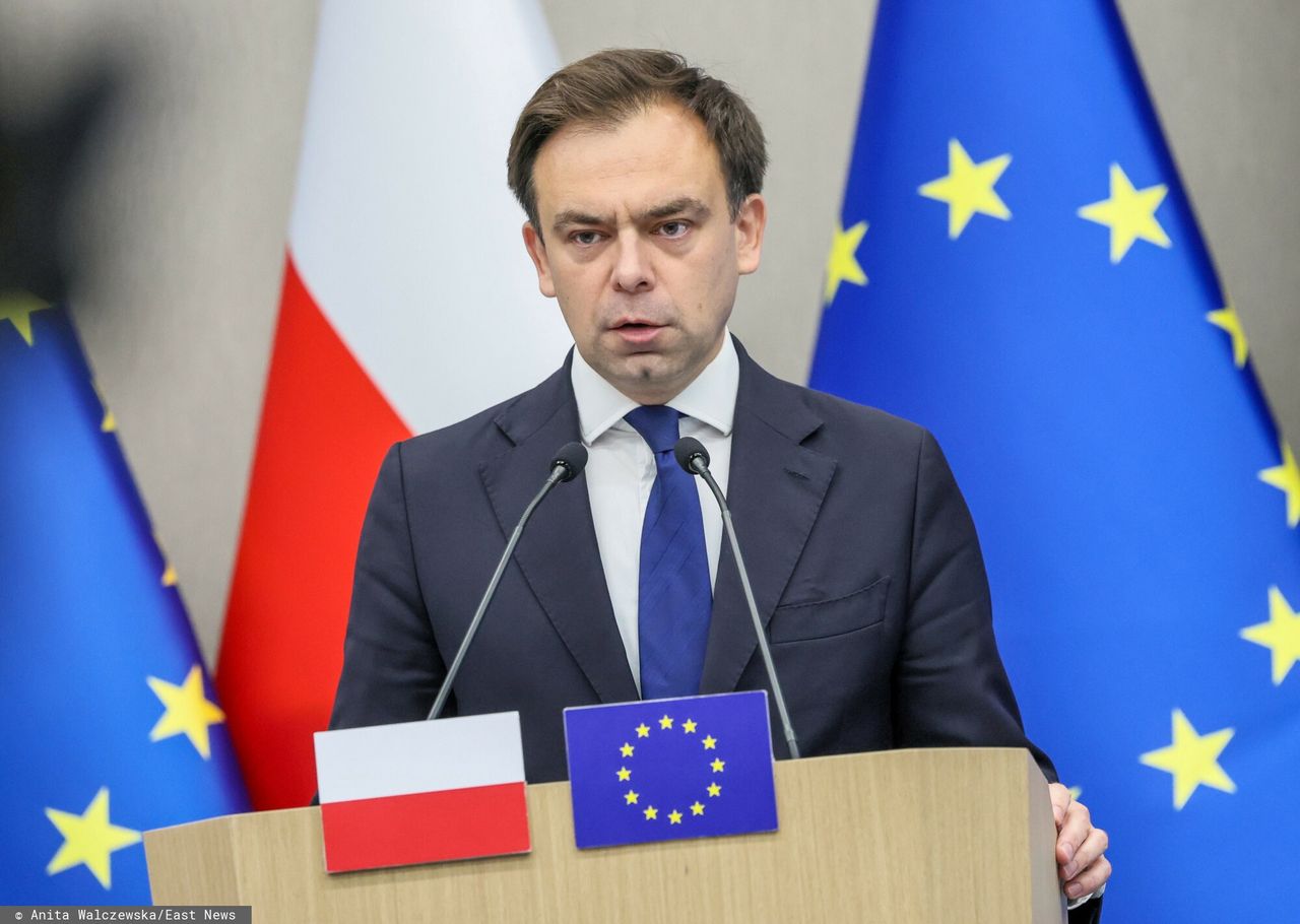 Budżetowa batalia o 2026 rok. Domański szuka oszczędności, resorty bronią wydatków