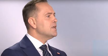 Nawrocki atakuje Hołownię. "Klaunem polskiej polityki"