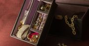 Szkatułka na biżuterię, czyli praktyczny sposób na przechowywanie drobiazgów