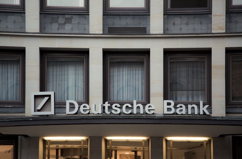 Deutsche Bank otwiera swoje oddziały.