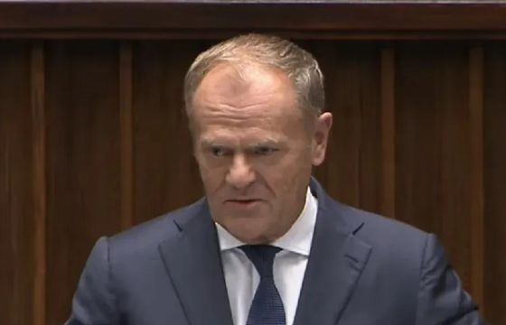 0,01 proc. prowizji w przetargu KPRM na obsługę reklam w social mediach