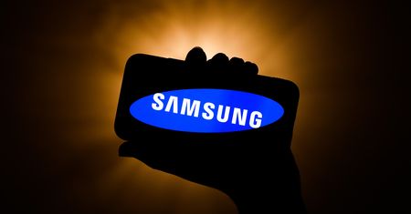 Ten smartfon Samsunga miał być hitem. Nie pykło