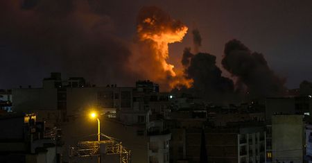 Jak długo jeszcze? Kolejne naloty na Teheran, Iran odpowiedział