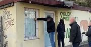 Warszawa: "Biedakasyno" w niepozornym sklepie osiedlowym. Służby znalazły w środku pięć automatów do gier